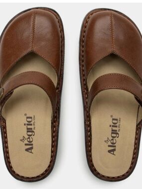 Alegria Women’s Brown Leather Mary Jane Sandals